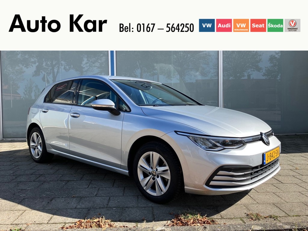 Volkswagen Golf 1.0 TSI Life Climatronic Parkeersensoren Navigatie