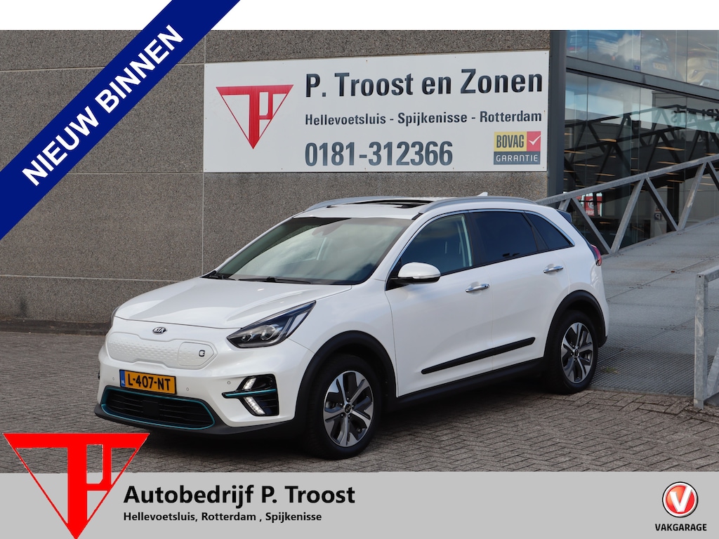 Kia Niro EV e-Niro DynamicPlusLine 64 kWh Nederlandse auto/Panoramadak/Afneembare trekhaak/Apple carplay/Achteruitrijcamera/Stoelverwarming/Stuurverwaming/Navigatie/Keyless