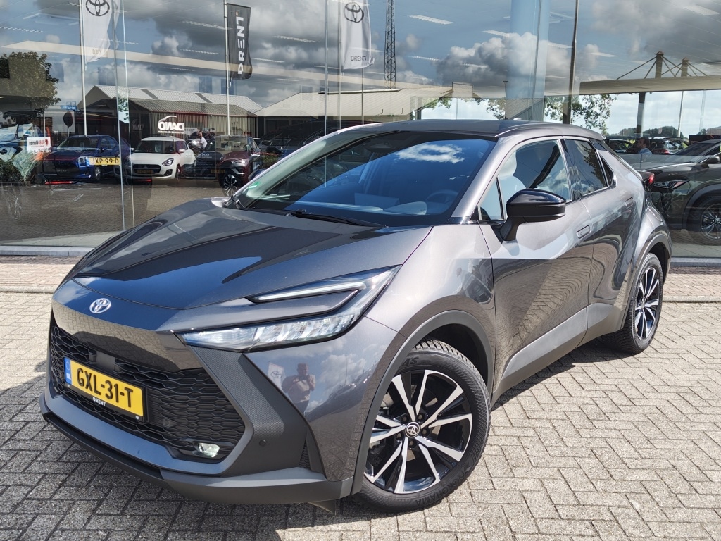 Toyota C-HR / C-HR+ 2.0 PHEV 220 Dynamic | Sensoren v/a | Blind Spot | Stoelverwarming