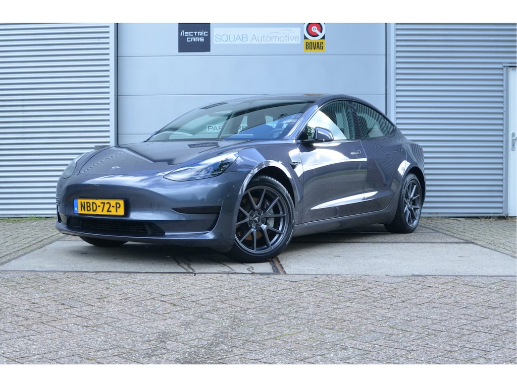 Tesla Model 3 Standard RWD Plus 60 kWh AutoPilot, 18" winterbanden, LFP accu