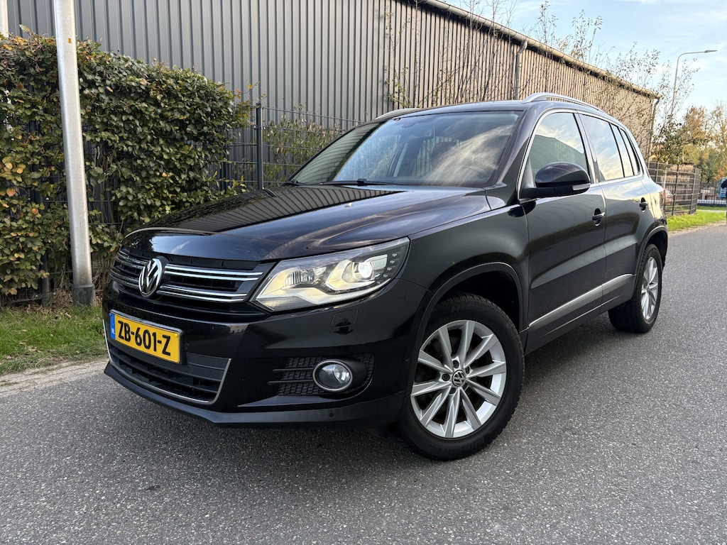 Volkswagen Tiguan 1.4 TSI Sport&Style / NAVI / CRUISE / STOELVERWARMING / 124dkm!
