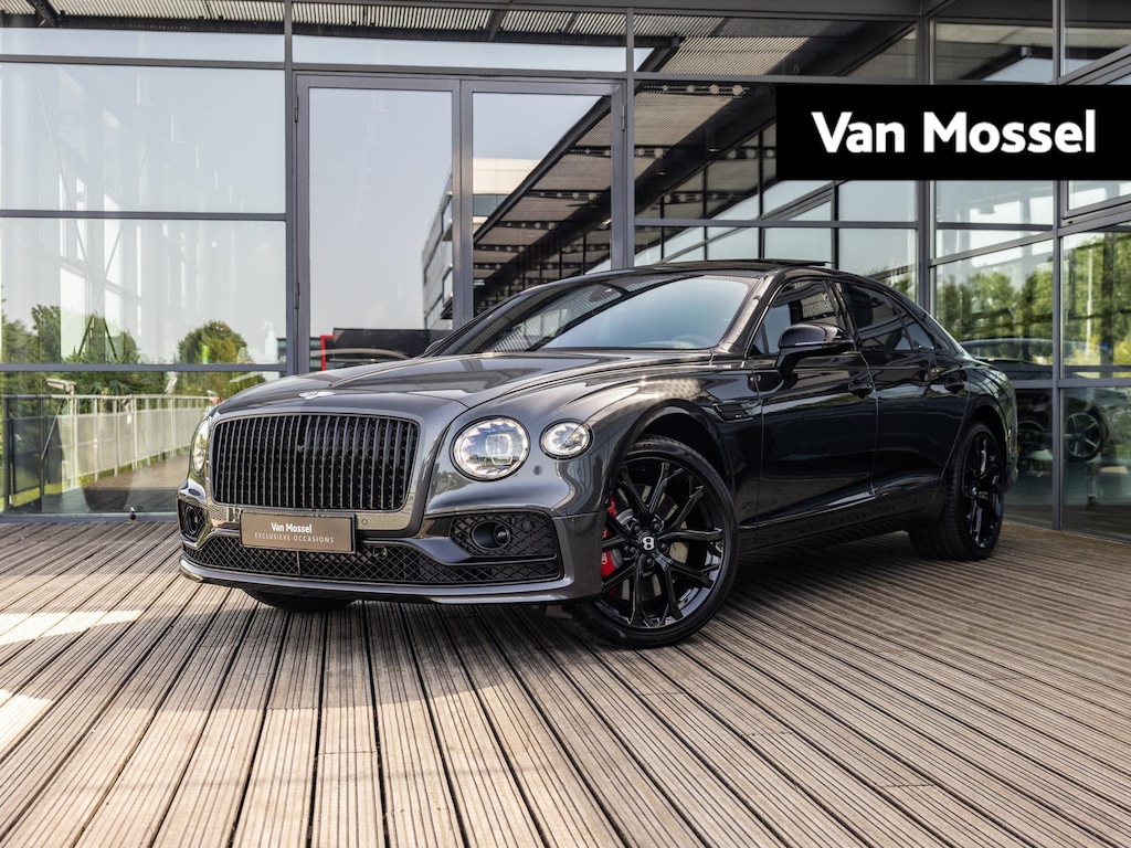 Bentley Flying Spur 2.9 V6 Hybrid S | TOURING PAKKET | BANG & OLUFSEN | ADAPTIEVE CRUISE CONTROL | BLACK PACK | STOELVENTILATIE | STOELMASSAGE | PANORAMA/SCHUIF-KANTELDAK | LUCHTVERING | SPORTUITLAAT | 360 CAMERA | BTW AUTO | 1E EIGENAAR | 22 INCH |