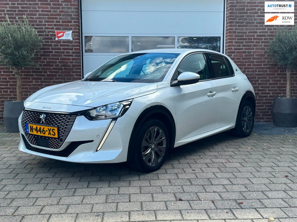 Peugeot e-208 EV Allure 50 kWh|SOH90% |1/2leer|3D-Dashboard|Camera|