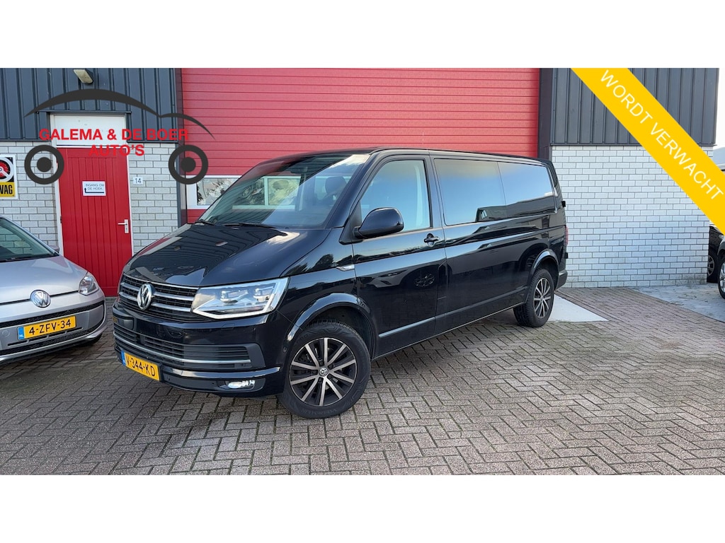 Volkswagen Transporter 2.0 TDI L2H1 DC Highline AUTOMAAT / 5 PERS / FULL LED / CARPLAY / NAVI / AIRCO / PDC / BLUETOOTH / ACC / NL-AUTO
