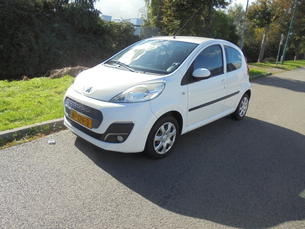 Peugeot 107 1.0 Active/5 deurs /airco/76800KM NAP