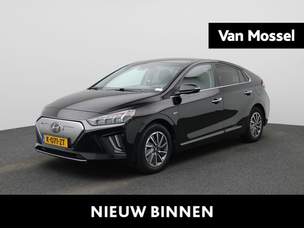 Hyundai Ioniq Comfort EV 38 kWh | APPLE CARPLAY | ANDROID AUTO | ACHTERUITRIJCAMERA | STOELVERWARMING | ADAPTIVE CRUISE CONTROL | CLIMATE CONTROL | GETINTE RUITEN | INFINITY GELUIDSSYSTEEM |