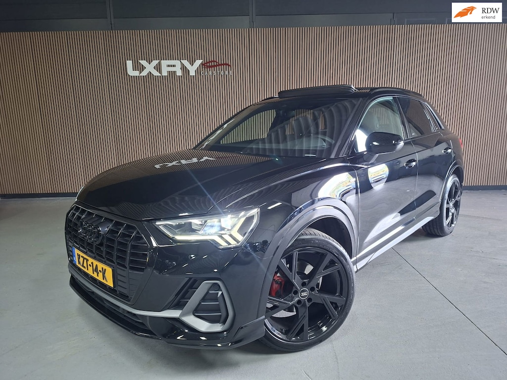 Audi Q3 35 TFSI S edition | Clima| Pano | Camera | Navi | Stoelverwarming |
