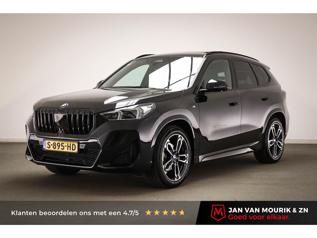 BMW X1 sDrive18i M-Sport | PANORAMADAK | HEAD UP | MASSAGE | TREKHAAK | 19"