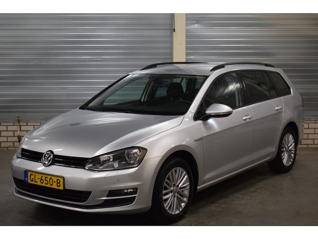 Volkswagen Golf Variant 1.2 TSI Comfortline automaat + Navigatie|Bluetooth|Parkeersensoren Voor en Achter|Stoelverwarming|