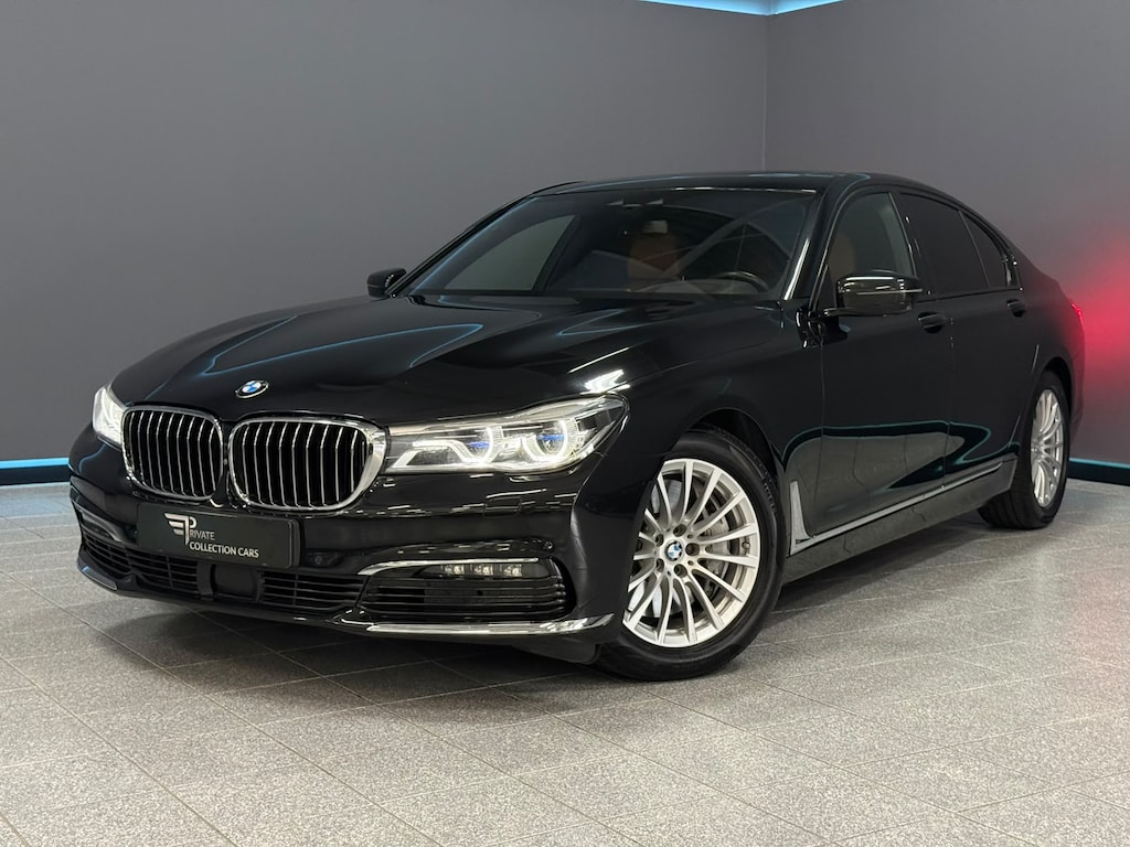 BMW 7-Serie 750i xDrive High Executive | 449 pk | Black Sapphire Metallic | Nappa Cognac | 2018