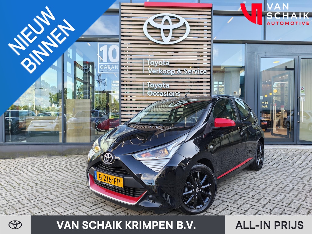 Toyota Aygo 1.0 VVT-i x-play | Apple Carplay/Android Auto | Achteruitrijcamera | Airco