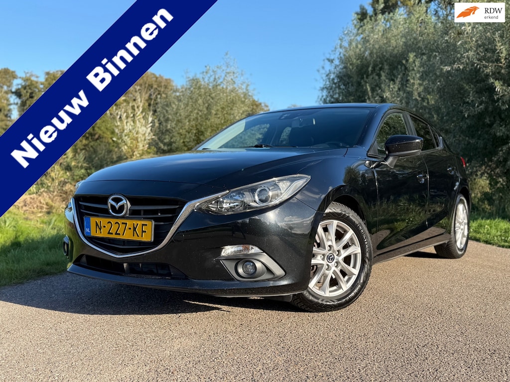Mazda 3 2.0 TS / Navigatie / Climate Control / Camera / Stoelverwarming / Cruise Control