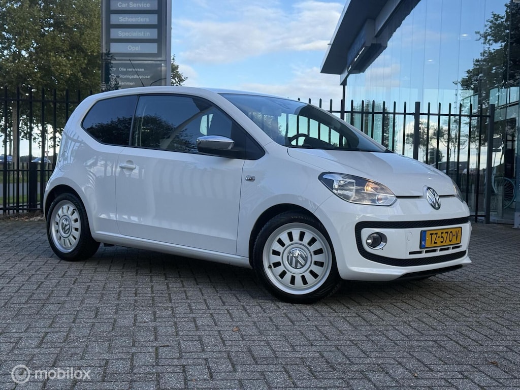 Volkswagen Up! 1.0 high up! Stoelverwarming | Bluetooth | Sensoren