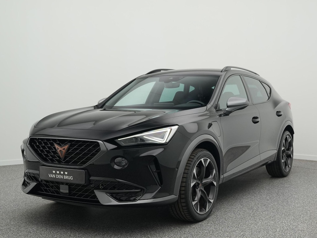 CUPRA Formentor 1.4 e-Hybrid VZ Performance 245 pk DSG | LED Matrix | Kuipstoelen | Camera | Navigatie | Climate control | Stuurverwarming | Keyless | Cruise control | DCC |