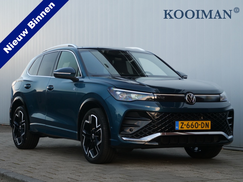 Volkswagen Tiguan 1.5 eTSI R-Line Business 150 Pk Automaat Navigatie / DAB / Apple Carplay / Camera / Stoel- en stuurverwarming