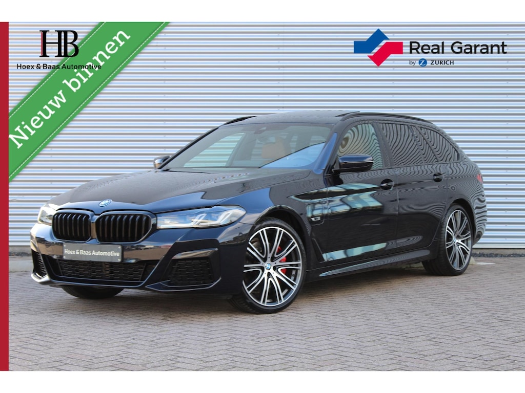 BMW 5-Serie Touring 530e xDrive M-Sport/Pano/Trekhaak/Massage