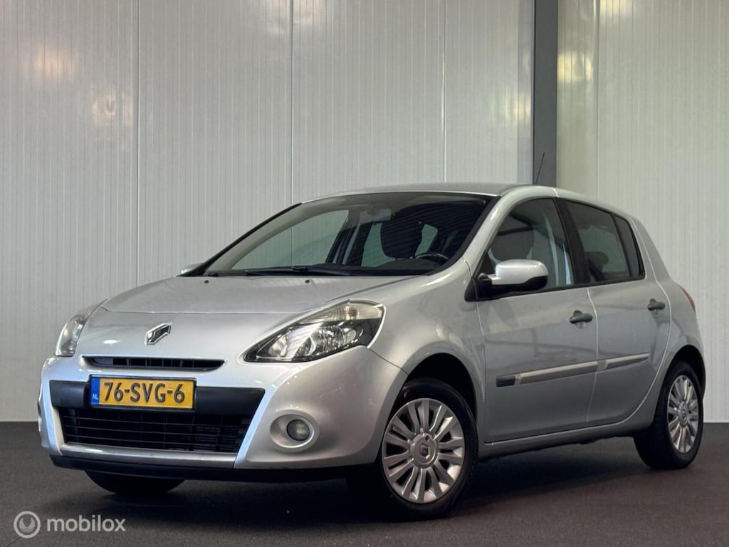 Renault Clio 1.2 Collection 5-drs [ NAP trekhaak cruise airco ]