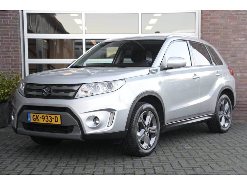 Suzuki Vitara 1.6 Exclusive Allgrip 4x4 | Trekhaak | Camera | ACC | Orig. NL |