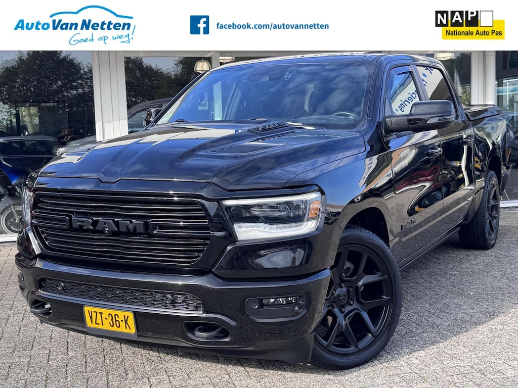 Dodge Ram 1500 4X4 5.7 V8 4x4 Crew Cab Laramie Sport Night Edition,Head Up,Digital Dash