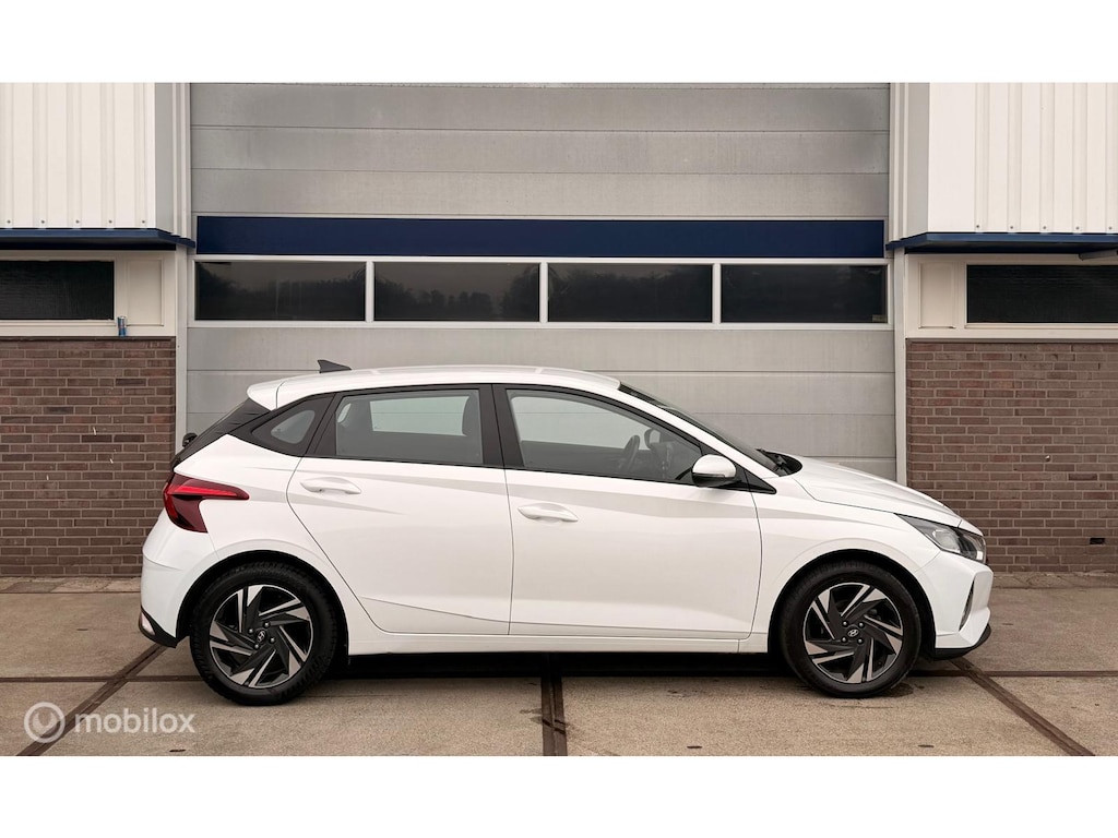 Hyundai i20 1.2 MPI i-Motion| Camera | Carplay| Wit