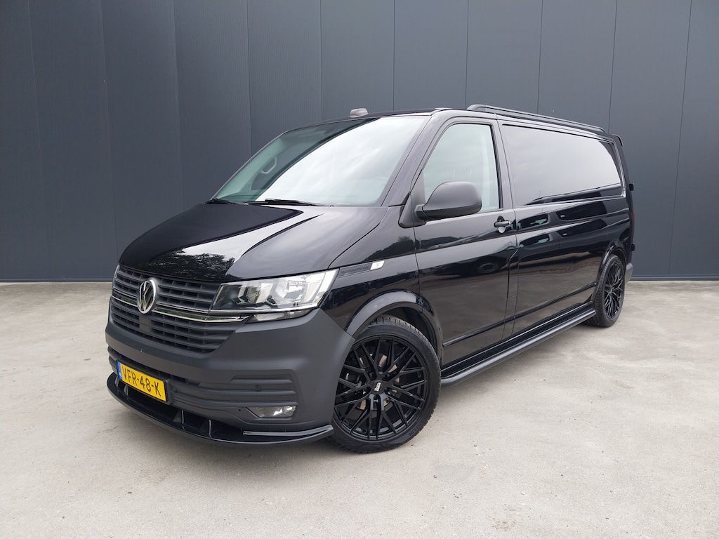 Volkswagen Transporter 2.0 TDI 150 PK L2H1 NAVI CRUISE AIRCO 20 INCH TREKHAAK