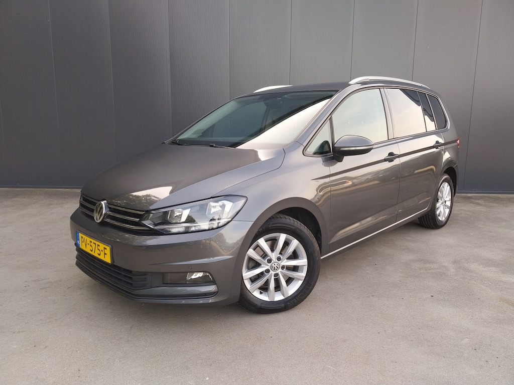 Volkswagen Touran 1.4 TSI 150 PK Comfortline ADAPT CRUISE CAMERA MASSAGE STOEL NAVI ECC TREKHAAK