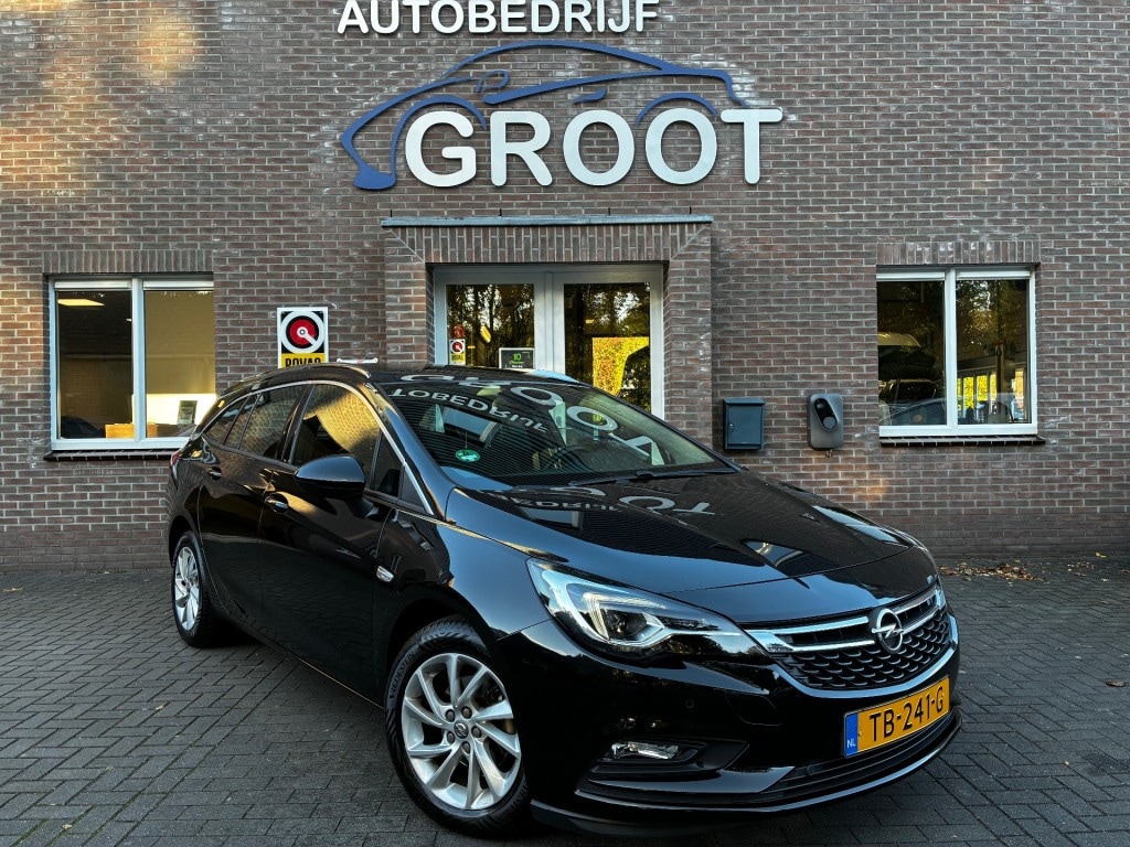 Opel Astra 1.0 T. INNOVATION
