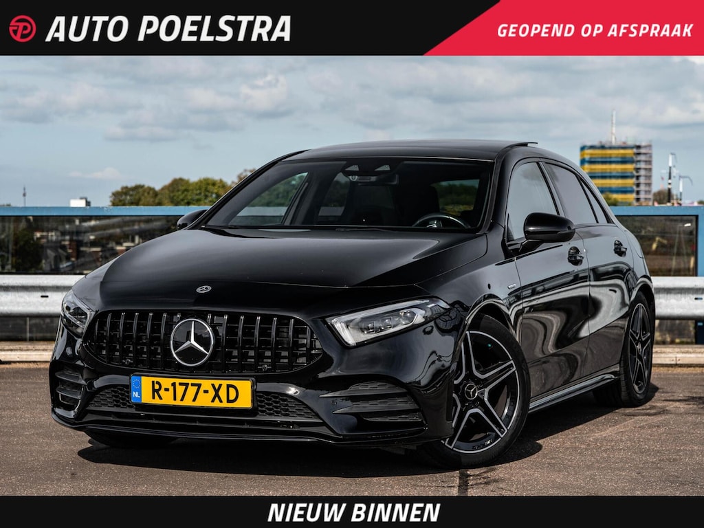 Mercedes-Benz A-klasse 200 AMG Night Edition 163 PK | Panoramadak | Sfeerverlichting | Distronic Plus | Multibeam LED | Apple CarPlay/Android Auto | 18"