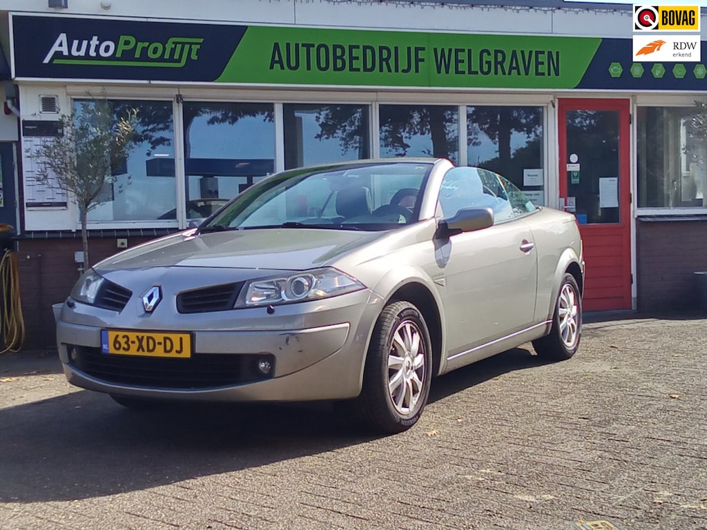 Renault Megane Coupé-Cabriolet 2.0-16V Tech Line