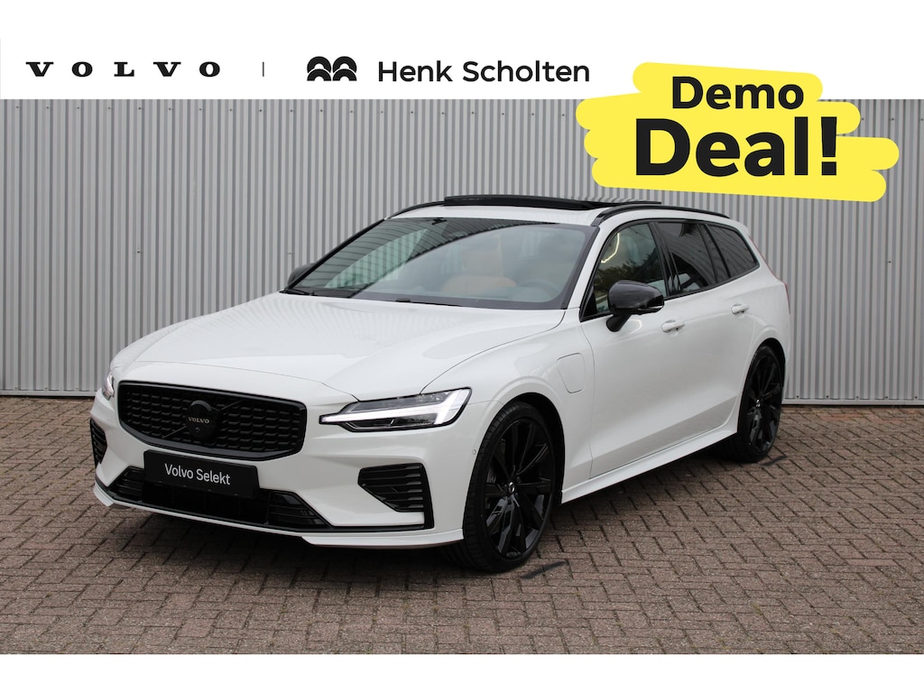 Volvo V60 T6 Automaat Plug-in hybrid AWD Plus Dark | DEMO DEAL| Panorama dak| Bowers & Wilkins Premium Audio| Verwarmde en Geventileerde voorstoelen| Stuurwielverwarming | Stoelmassage | Head-up Display | 360 camera | Trekhaak | 20" zwarte velgen | Styling kit | Zwarte logo's |