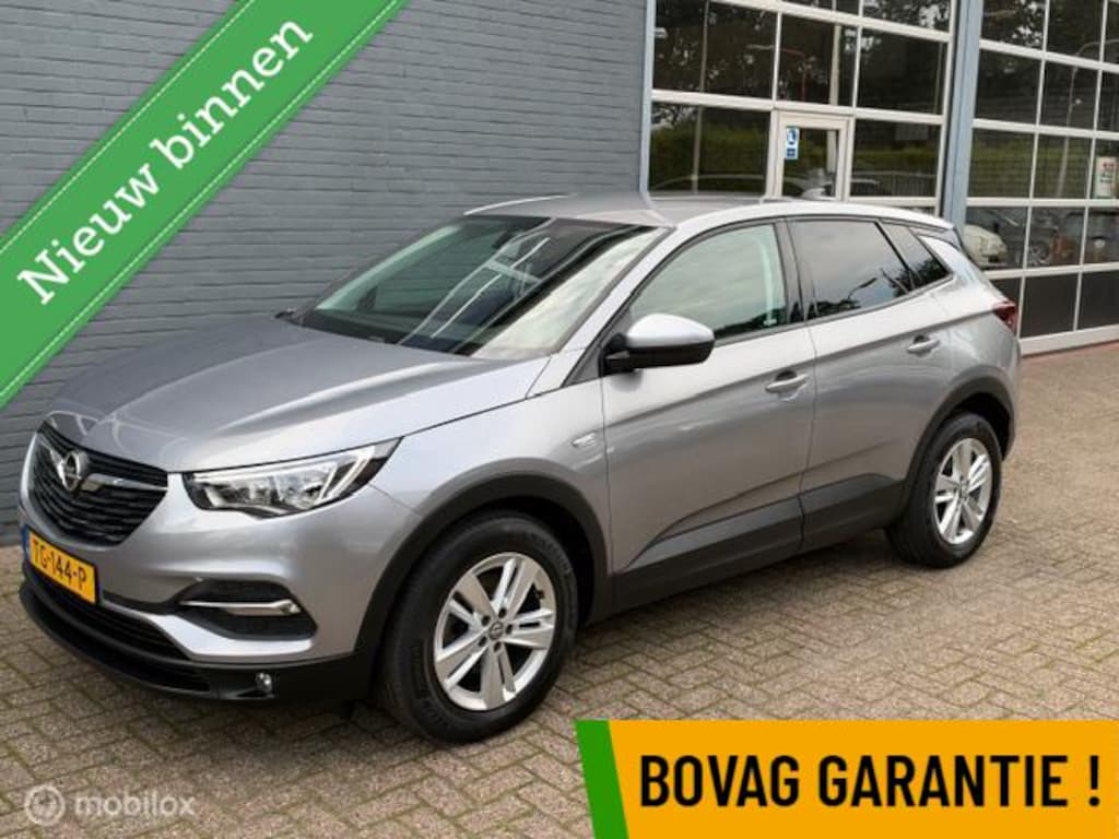 Opel Grandland X 1.2 Turbo Innovation