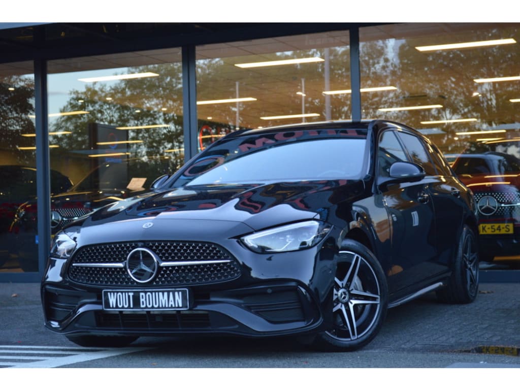 Mercedes-Benz C-klasse Estate 300 e AMG Led Leder Panorama Memory Distronic Massage Camera 360 Night Trekhaak Pdc