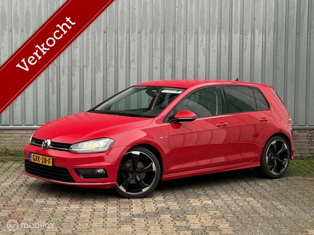 Volkswagen Golf 1.4 TSI Connected | R-Line | 19" | CarPlay