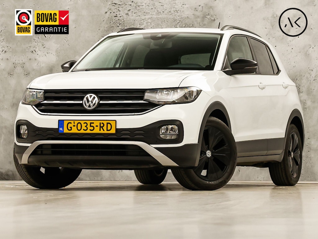 Volkswagen T-Cross 1.0 TSI Blackpack Sport (NAP, APPLE CARPLAY, CAMERA, GETINT GLAS, CRUISE, LM VELGEN, SPORTSTOELEN, NIEUWSTAAT)