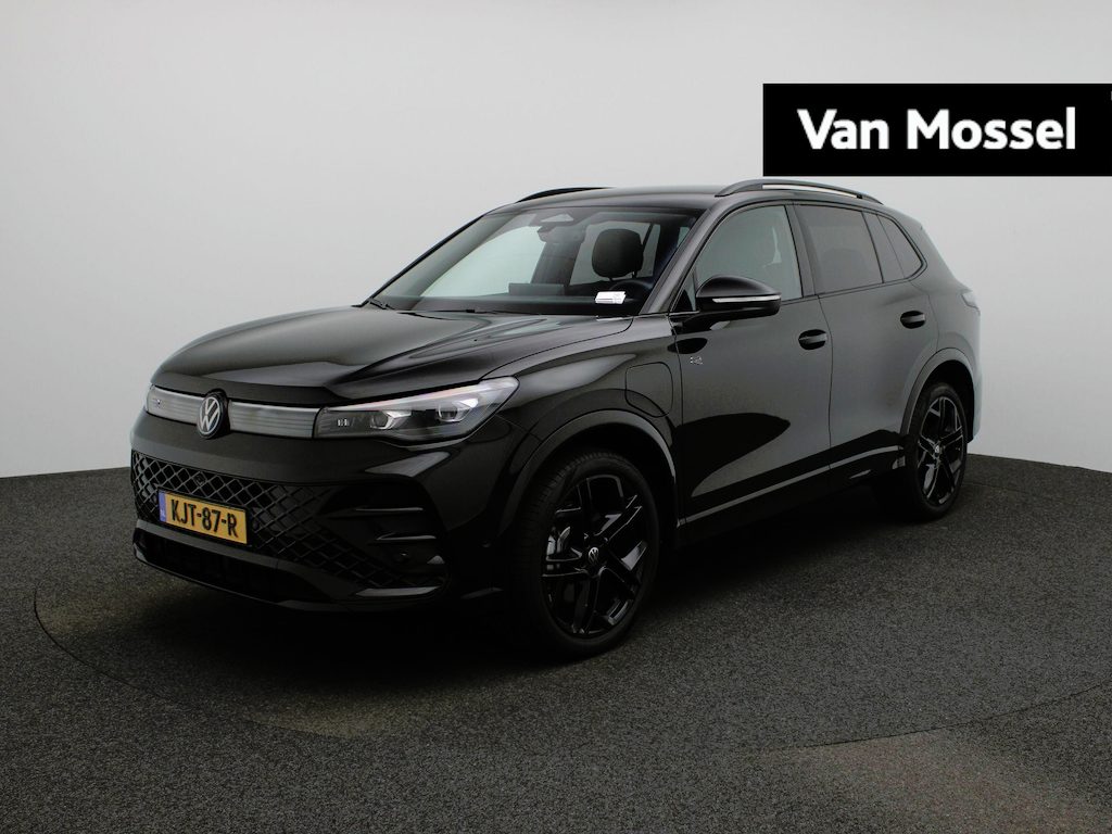 Volkswagen Tiguan 1.5 eHybrid R-Line Edition 204 PK| Origineel Nederlands | Trekhaak | LEDER Interieur | 360 Camera | Stoelventilatie | Stuurwielverwarming | Stoelverwarming