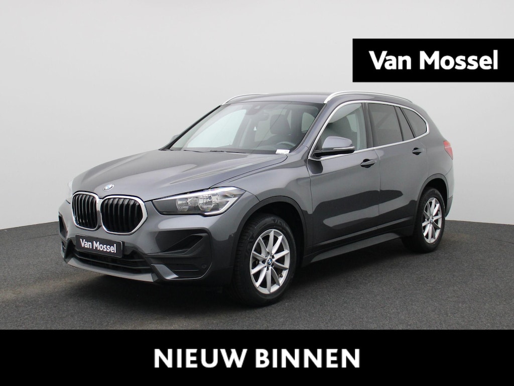 BMW X1 sDrive18i Business Edition Plus | Automaat | LMV | Trekhaak | Parkeer sensoren | Virtual cockpit | Navigatie | Stoel verwarming | Climate control | Navigatie | Elec. achterklep | Leder | Bluetooth | Cruise control