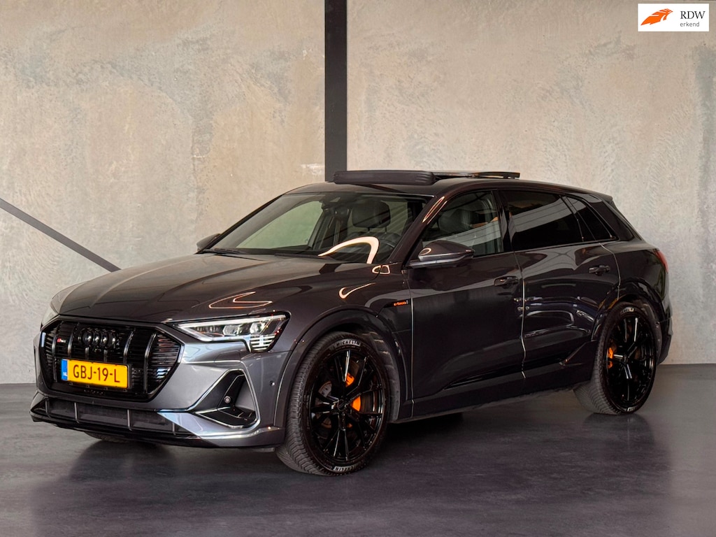 Audi E-tron 55 S, Pano, 360°, ACC, Head-Up, B&O, 22", Trekhaak, CarPlay, 4 Zone clima, enz..