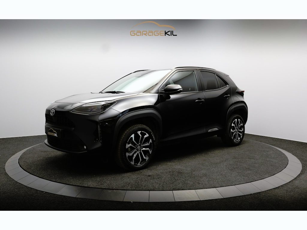 Toyota Yaris Cross 1.5 Hybrid 130 Team D Dealer Onderh. / Camera / Smartphone integratie / Stoel- en stuur verwarming / Keyless Entry / LED