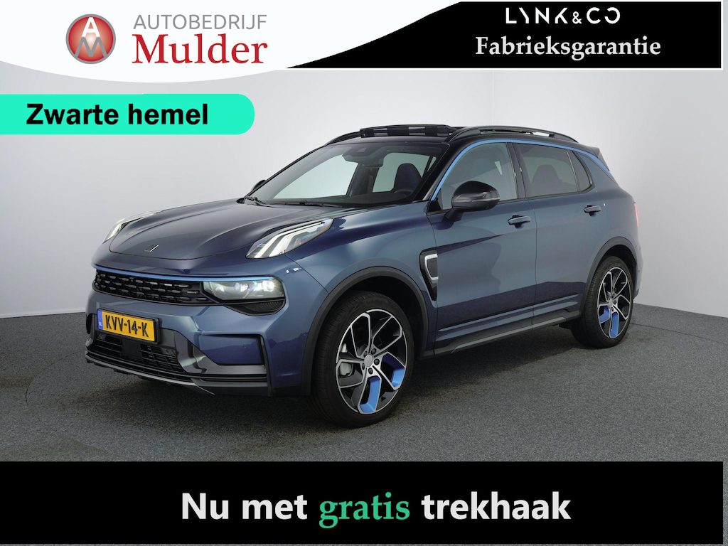 Lynk & Co 01 1.5 | Zwarte hemel | 360 Camera | Pano | ACC | Stoelverwarming |