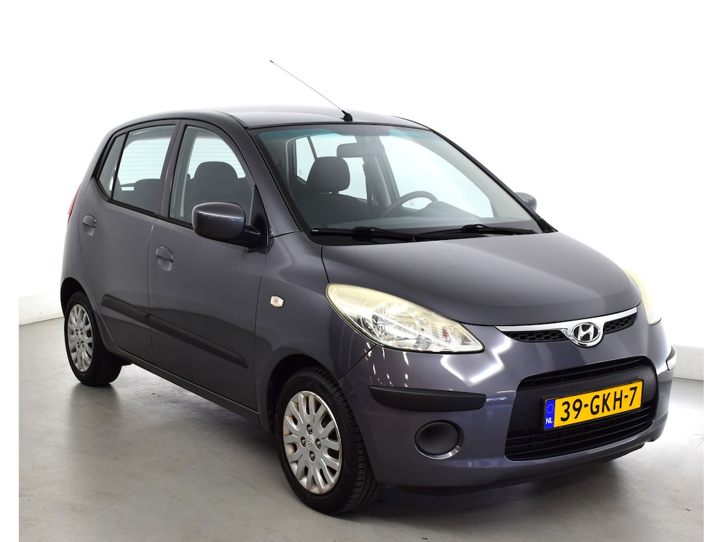 Hyundai i10 1.1 Dynamic Cool: weinig km  goed onderhouden