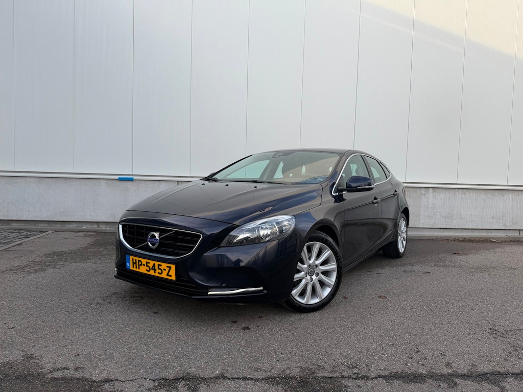 Volvo V40 2.0 D2 Summum Business / Airco / Navi / Cruise / Elektr. ramen / Parkeers. / Lm velgen / NAP