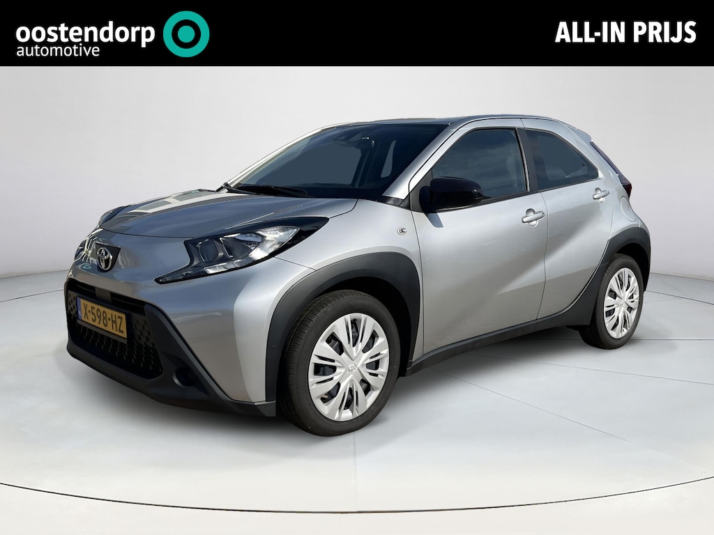 Toyota Aygo X 1.0 VVT-i S-CVT Play | Fietsendragerbeugel | Carplay | Parkeercamera | Airconditioning | Adaptieve cruise control |