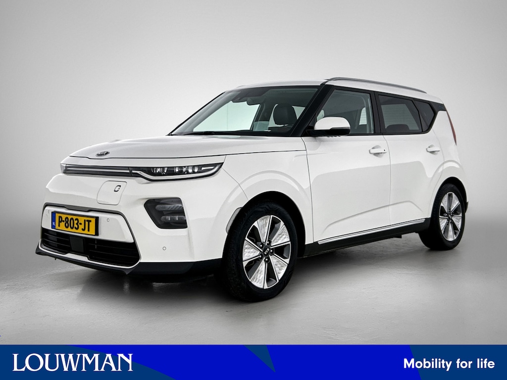Kia e-Soul ExecutiveLine 64 kWh | Panoramadak | Trekhaak | 12 maanden BOVAG