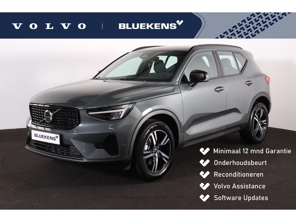 Volvo XC40 B4 Plus Dark - IntelliSafe Assist & Surround - Harman Kardon audio - Elektr. bebienbare voorstoelen met geheugen links - Parkeercamera achter - Verwarmde voorstoelen & stuur - Keyless - Elektr. bedienbare achterklep - Parkeersensoren voor & achter - Draadloze tel. lader - 18 inch wielen