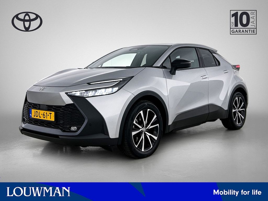 Toyota C-HR / C-HR+ 2.0 Plug-in Hybrid 220 Dynamic | BTW voertuig | Stoel+stuurverwarming | Dodehoek detectie | Parkeersensoren voor+achter | Apple CarPlay/Android Auto | Cruise Control Adaptive | achteruitrijcamera | Climate Control | Velgen