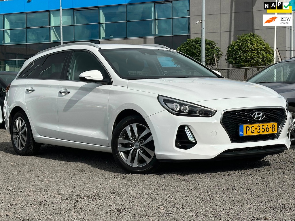 Hyundai i30 Wagon 1.4 T-GDI PremiumNAVI/CAMERA/CARPLAY