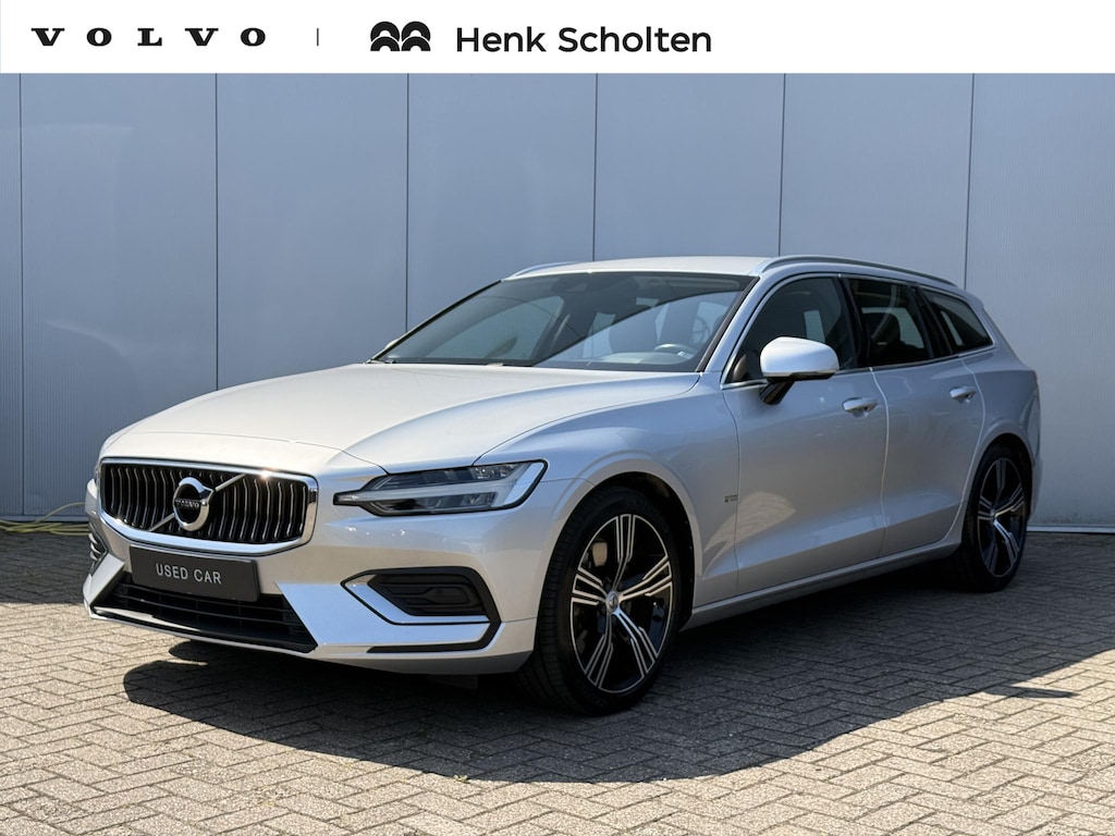Volvo V60 T6 AUT8 310PK Inscription, Standkachel | Adaptieve Cruise Control met Pilot Assist | BLIS Dodehoekdetectie | 19 inch lichtmetalen velgen | Trekhaak, semi elektrisch inklapbaar | Park Assist voor & achter met camera |