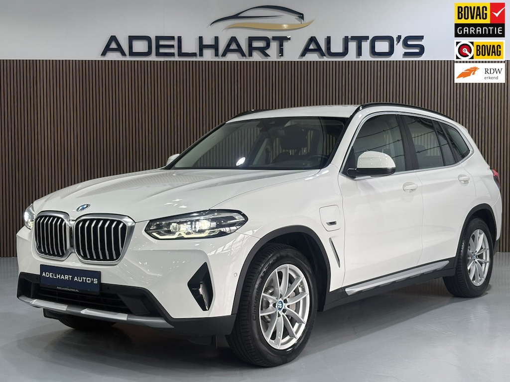 BMW X3 XDrive30e Face lift Executive Business Edition Plus 292 PK 98% SOH/ Navigatie full map / Lederen interieur / Cruise control