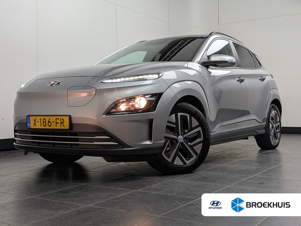 Hyundai Kona Electric EV Pure 64 kWh | Trekhaak | Camera | ACC | Parkeersensoren | Apple Carplay | Achteruitrijcamera | Apple Carplay/Android Auto|telefoonintegratie premium | Keyless start