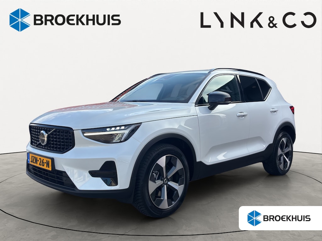 Volvo XC40 2.0 B4 Plus Dark | Trekhaak | Stuurwiel+Stoelverwarming | Adapt. Cruise | Apple Carplay/Android Auto |